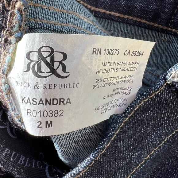 Rock & Republic Kasandra Mid Rise Bootcut Dark Wash Bling Pockets size 2 - Picture 8 of 11
